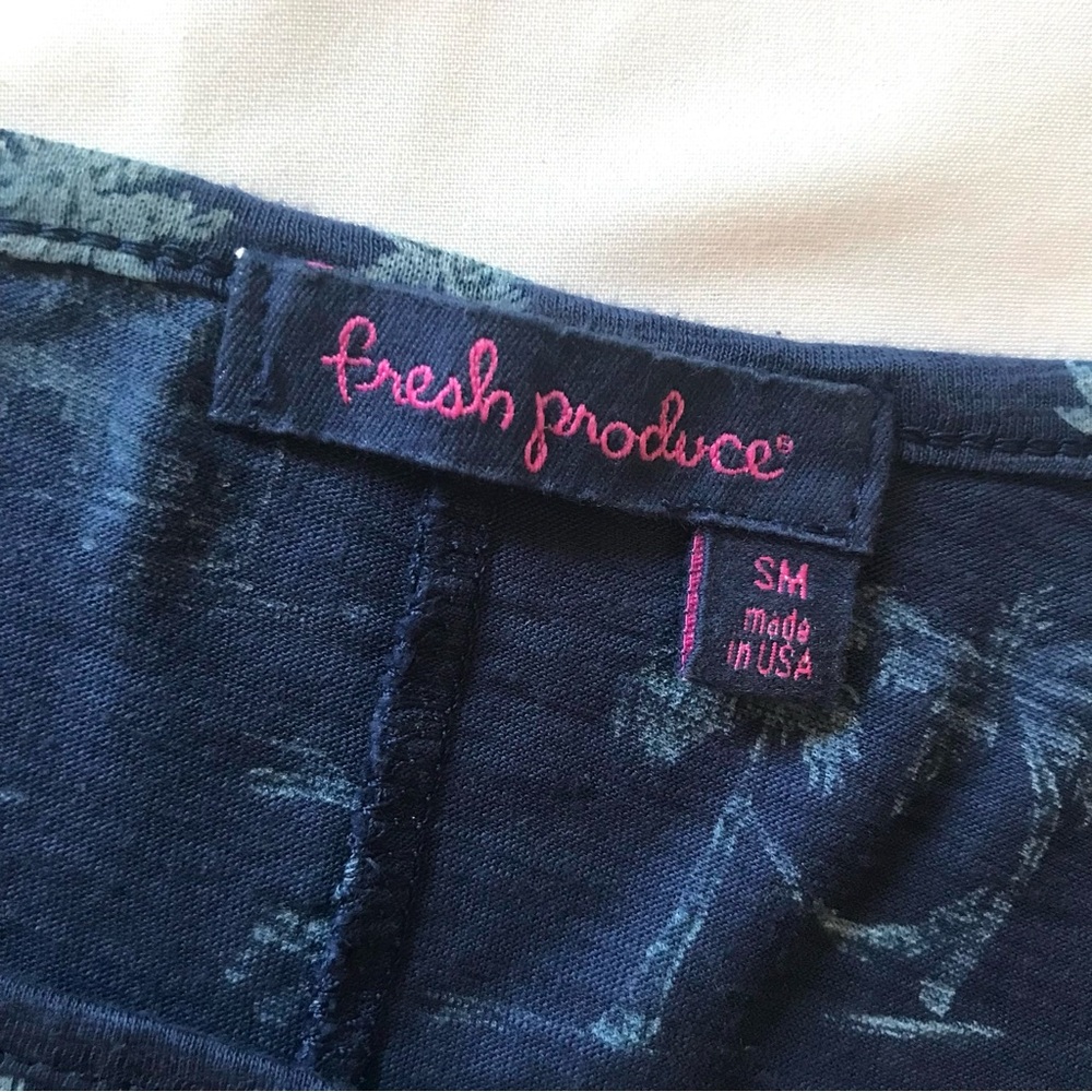 Fresh Produce Vintage Print Split Neck Tee Navy S - Picture 3 of 9